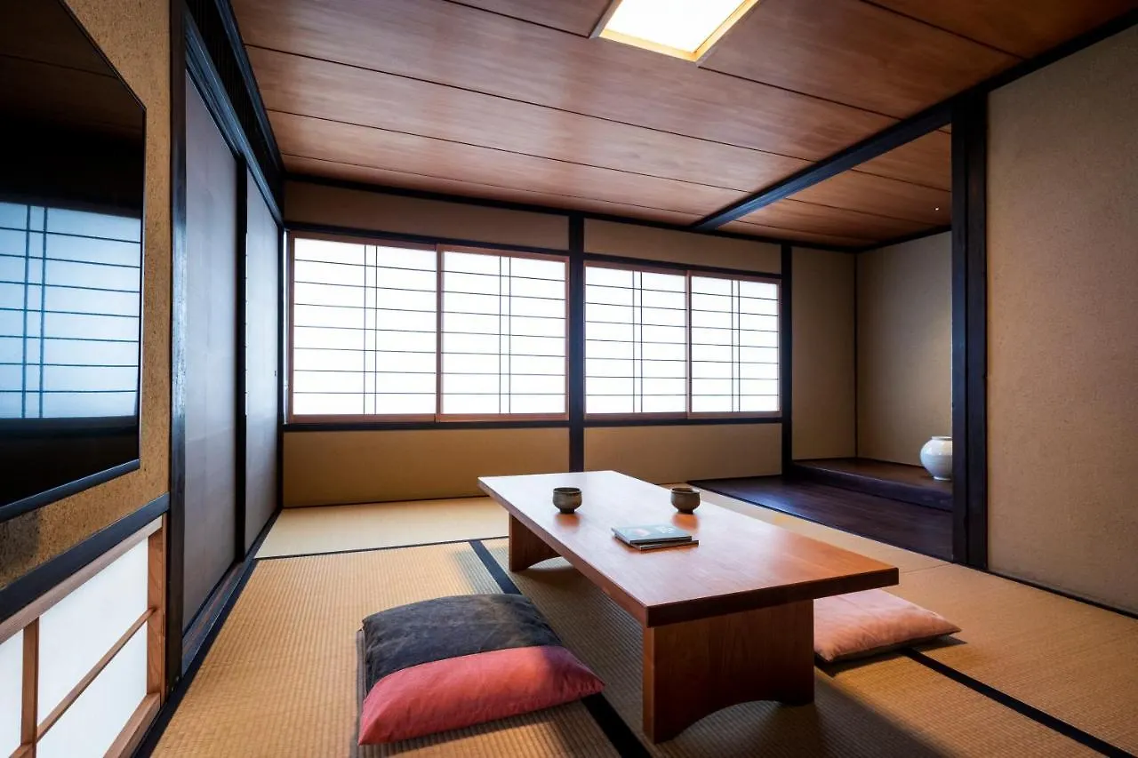 Rinn Shiki Juraku Kyoto 0*,